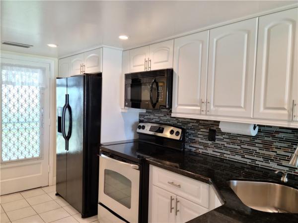 Lauderdale Oaks, 3051 NW 46th Ave #402, Lauderdale Lakes, Florida 33313, image 1