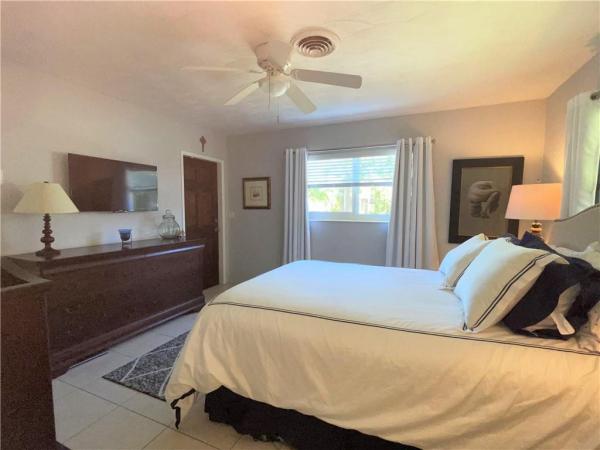 North Andrews Gardens, 4511 NE 2nd Ave, Oakland Park, Florida 33334, image 1