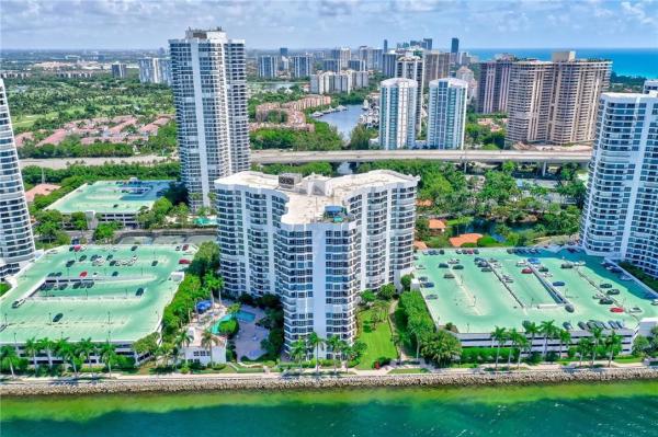 Mystic Pointe Tower 300, 3600 Mystic Pointe Dr #1211, Aventura, Florida 33180, image 3