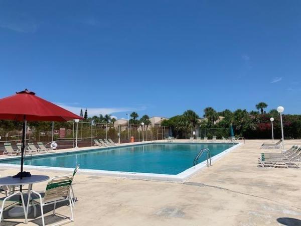 Breakwaters Of The Palm Beaches, 470 Executive Center Dr #4M, West Palm Beach, Florida 33401, image 2