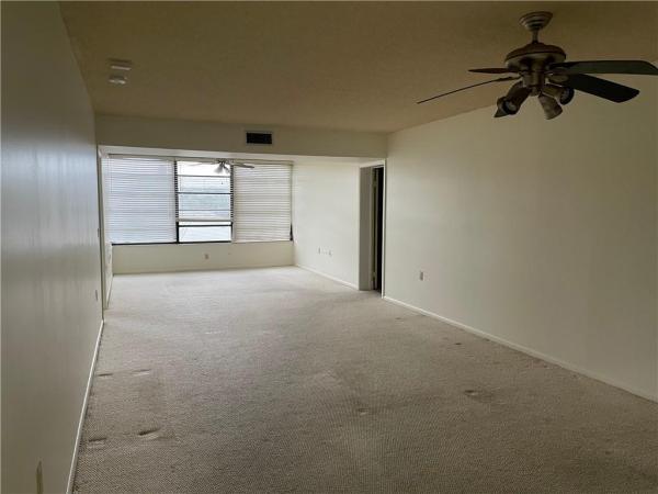 Whitehall, 3635 Whitehall Dr #303, West Palm Beach, Florida 33401, image 3