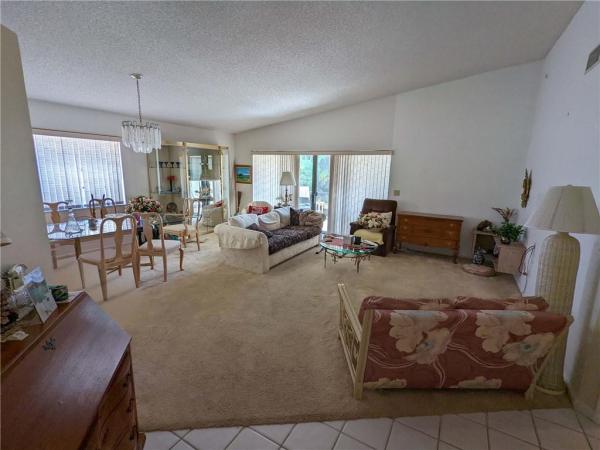 La Cristal At Crystal Pointe, 2575 La Cristal Cir, Palm Beach Gardens, Florida 33410, image 3