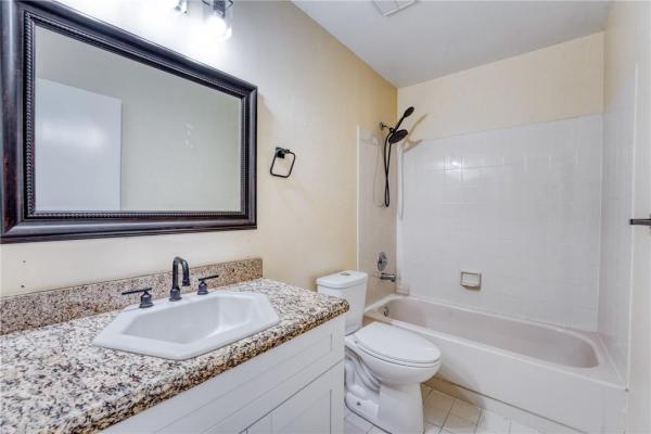 Villas At Woodland Greens, 5890 Woodland Point Dr, Tamarac, Florida 33319, image 2