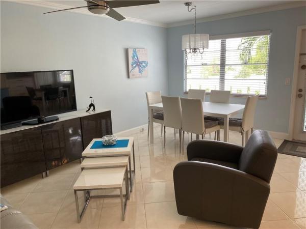 Cambridge, 2079 Cambridge D, Deerfield Beach, Florida 33442, image 1