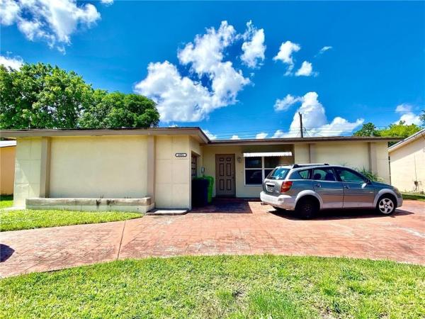 Sunrise Golf Village, 6951 NW 25th St, Sunrise, Florida 33313, image 2
