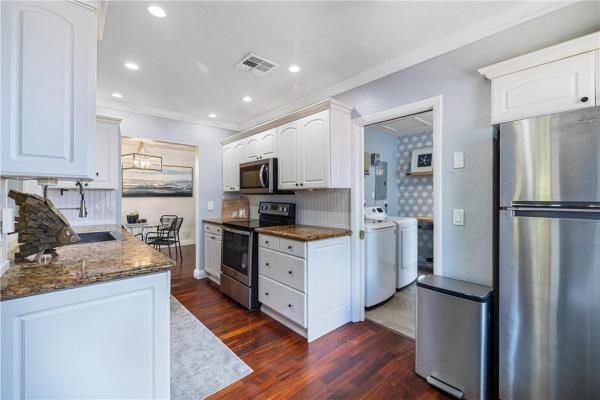 Cherry Creek Estates, 3640 NE 16th Ave, Oakland Park, Florida 33334, image 1