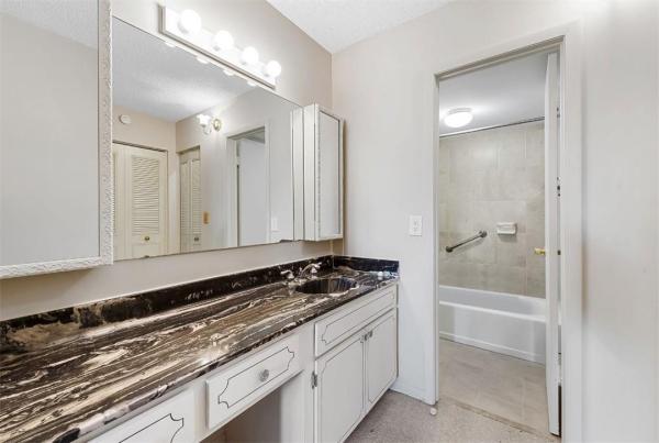 Sovereigns, 6831 SW 147th Ave #3B, Kendale Lakes, Florida 33193, image 2