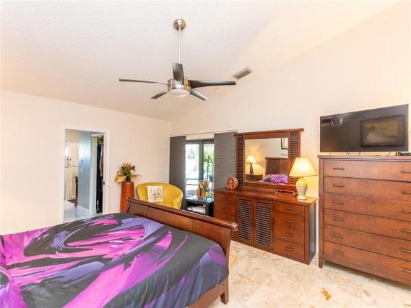 The Oaks 2 At Country Isles, 1621 Eastlake Way, Weston, Florida 33326, image 1