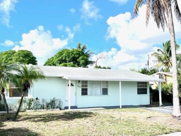 Pine Beach Estates, 740 NE 43rd St, Deerfield Beach, Florida 33064, image 1