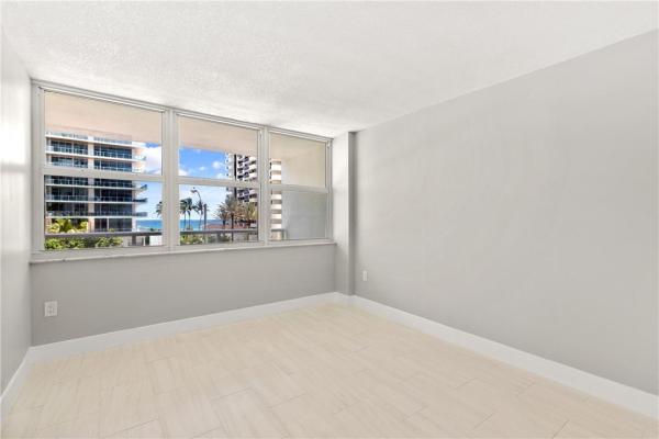 Royal Embassy, 5750 Collins Ave #4H, Miami Beach, Florida 33140, image 2