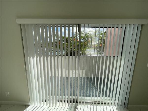 Sunrise Island, 4025 N Nob Hill Rd #208, Sunrise, Florida 33351, image 1