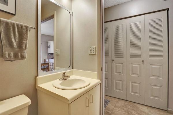 Amaretto, 9850 SW 118th Ave, Kendall, Florida 33186, image 3