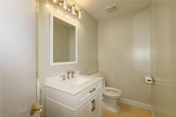 Verona Of Deer Creek, 3388 Deer Creek Alba Cir, Deerfield Beach, Florida 33442, image 2