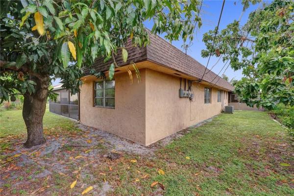 Anna-Johns Estates, 4424 Purdy Ln, Palm Springs, Florida 33406, image 3