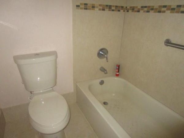 Parkside, 9150 Fontainebleau Blvd #409, Fountainebleau, Florida 33172, image 2