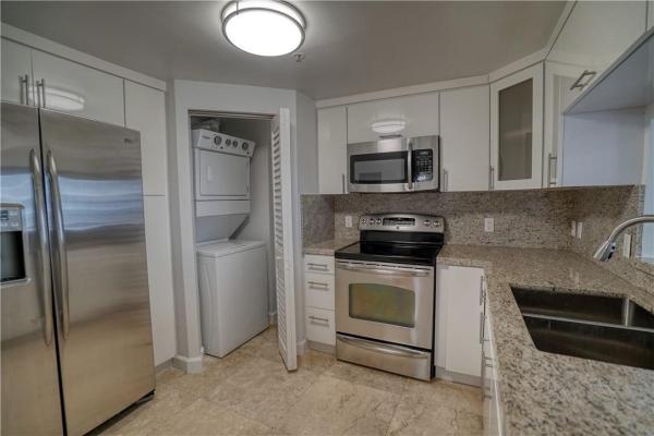 Courvoisier Courts, 701 Brickell Key Blvd #608, Miami, Florida 33131, image 1