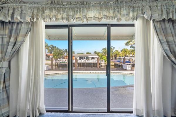 Middle River Manor, 2216 NE 18th Ave, Wilton Manors, Florida 33305, image 1
