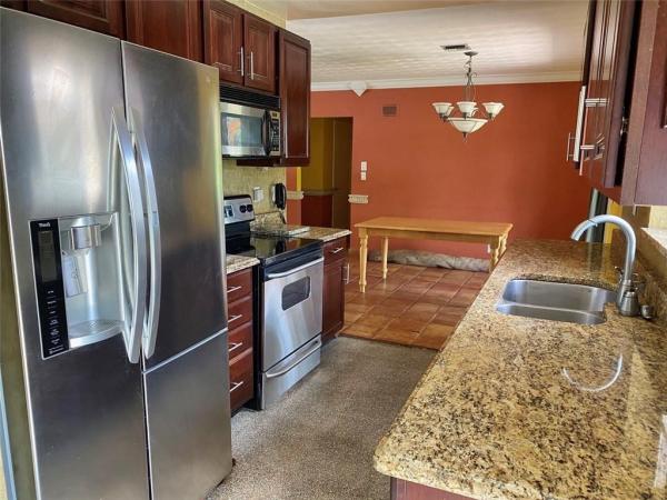 Tropical Manors, 516 NE 28th Dr, Wilton Manors, Florida 33334, image 2