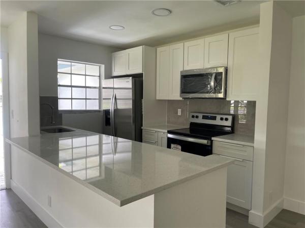 High Point Of Delray 5, 1192 S Drive Cir #D, Delray Beach, Florida 33445, image 1