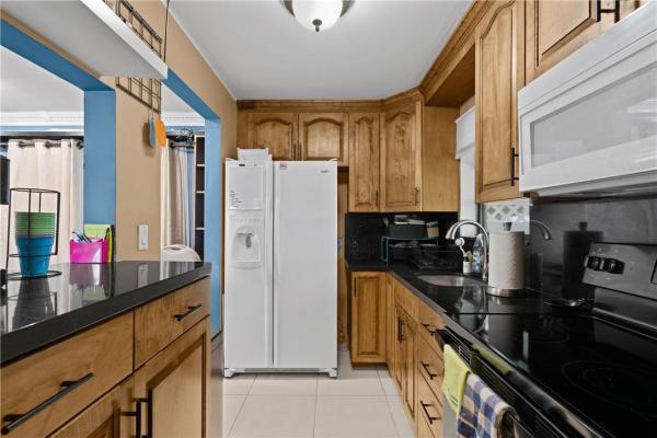 Boulevard Heights, 7880 NW 11th St, Pembroke Pines, Florida 33024, image 1