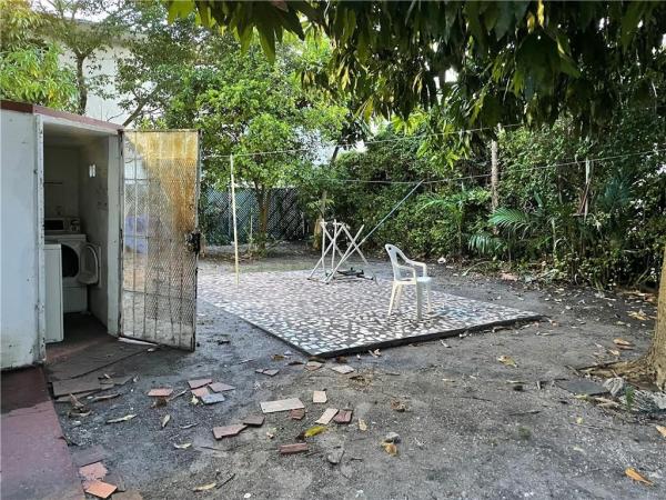 7712 Byron Ave #3, Miami Beach, Florida 33141, image 1