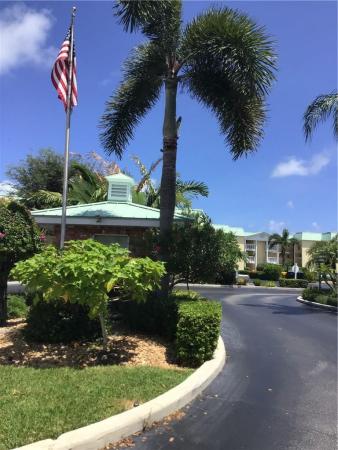 Colonial Club, 29 Colonial Club Dr #302, Boynton Beach, Florida 33435, image 3