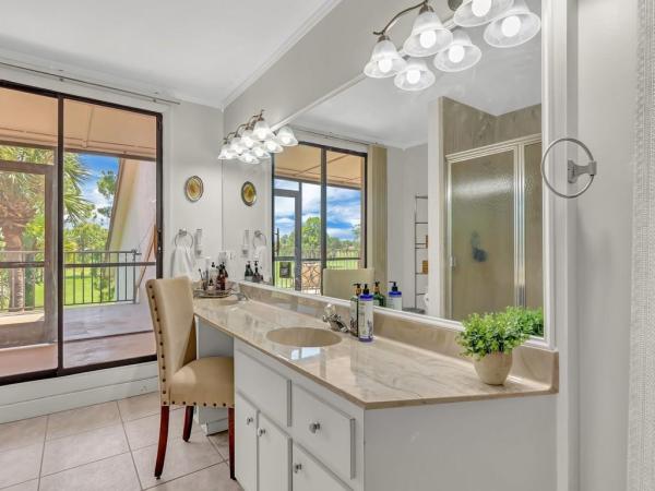 Lakeshore Village Of Meadowood, 3400 Twin Lakes Ter #204, Fort Pierce, Florida 34951, image 2