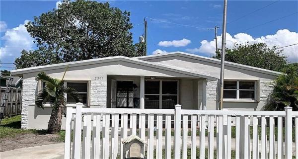 Hollywood No HOA, 2311 N 66th Ter, Hollywood, Florida 33024, image 1