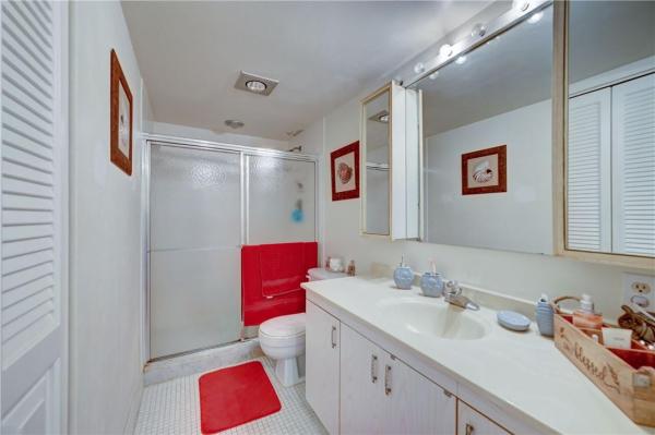 Lucaya Village, 2101 Lucaya Bnd #E3, Coconut Creek, Florida 33066, image 1