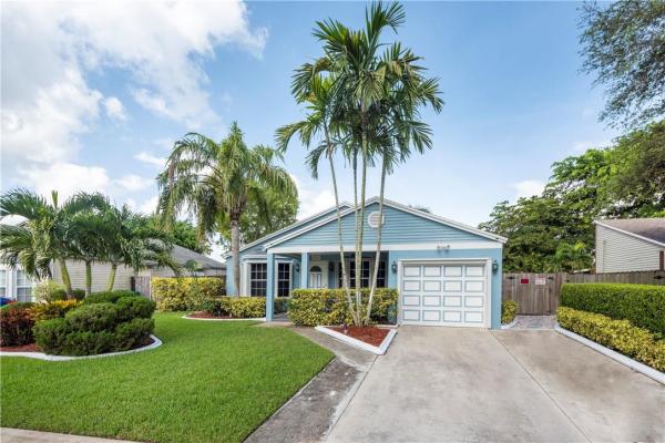 Summer Lake, 1631 SW 127th Ave, Davie, Florida 33325, image 3
