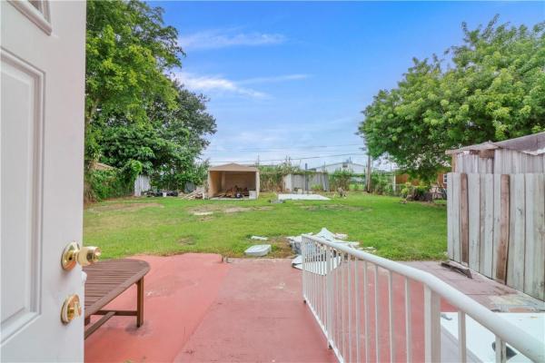 2660 SW 69th Ave, Coral Terrace, Florida 33155, image 2