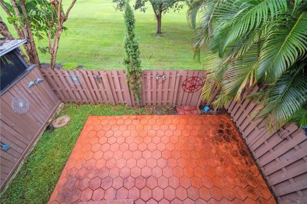 The Escape At Arrowhead, 1921 SW 81st Way, Davie, Florida 33324, image 2
