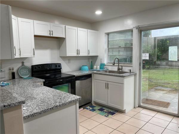 Leisureville, 2671 NW 4th Ave, Pompano Beach, Florida 33064, image 1