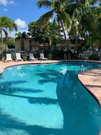 Wilton Village, 2607 NE 8th Ave #61, Wilton Manors, Florida 33334, image 2