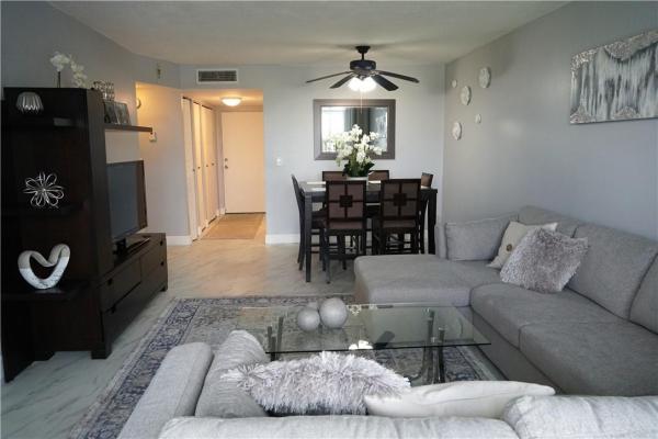 Somerset, 2871 Somerset Dr #211, Lauderdale Lakes, Florida 33311, image 2