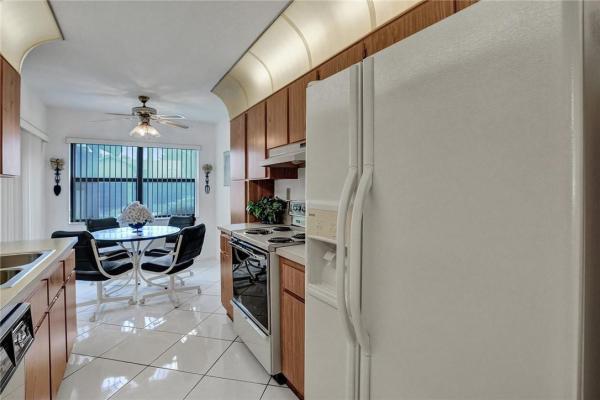 Spring Lake Villas, 8113 NW 100th Way, Tamarac, Florida 33321, image 3