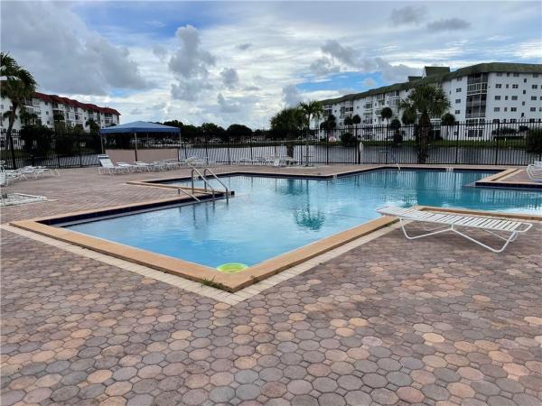 Castle Gardens, 4750 NW 22nd Ct #516, Lauderhill, Florida 33313, image 1