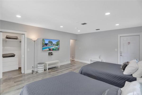 Seawanna, 704 SW 8th Ter, Fort Lauderdale, Florida 33315, image 3