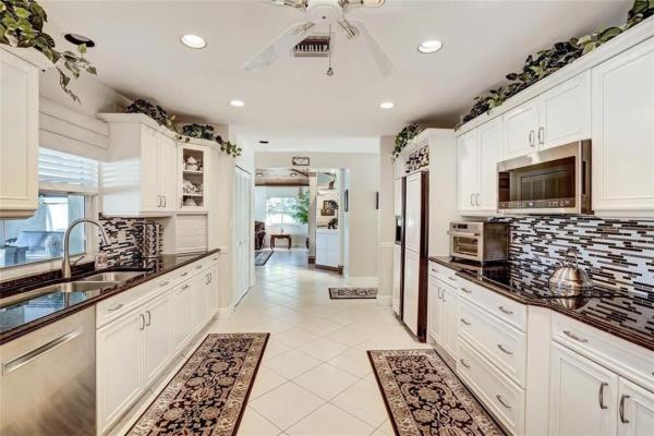 The Pines Of Deer Creek, 2527 Deer Creek Lakes Dr, Deerfield Beach, Florida 33442, image 3