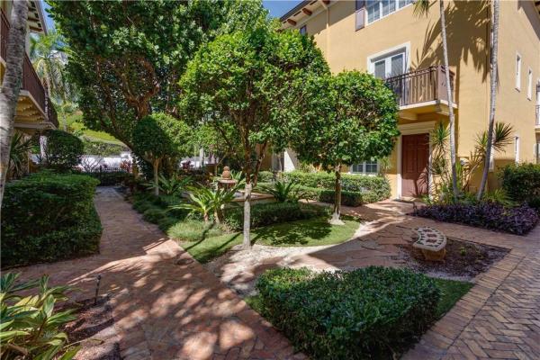 Courtyards Of Delray, 65 SE 5th Ave, Delray Beach, Florida 33483, image 3