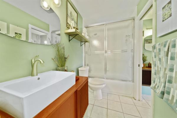 Pines Of Oakland Forest, 2700 S Oakland Forest Dr #307, Oakland Park, Florida 33309, image 1