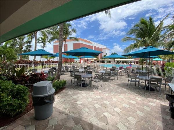 Westbury, 4090 Westbury H, Deerfield Beach, Florida 33442, image 2