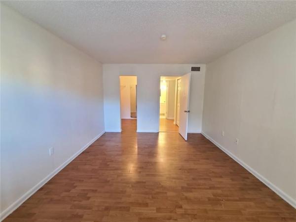 Royal Point, 3610 NW 21st St #312, Lauderdale Lakes, Florida 33311, image 3