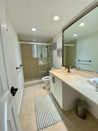 Sian Ocean Residences, 4001 S Ocean Dr #2P, Hollywood, Florida 33019, image 2