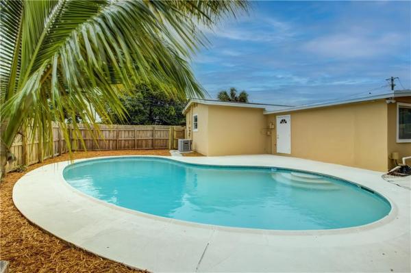 Vera Villas, 2360 NE 3rd Ave, Pompano Beach, Florida 33060, image 1