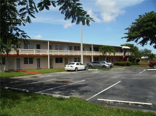 Romont South, 20320 NE 2nd Ave #4, Miami Gardens, Florida 33179, image 2