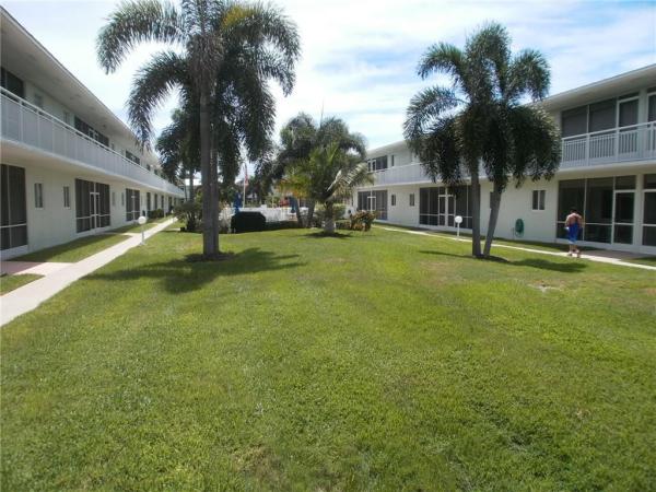 Tarelton Manor, 2100 NE 38th St #232, Lighthouse Point, Florida 33064, image 2