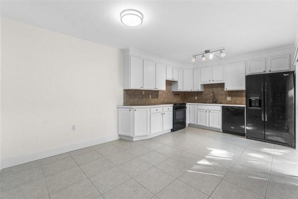 Glenwood Townhomes, 308 3rd Ter, Palm Beach Gardens, Florida 33418, image 2