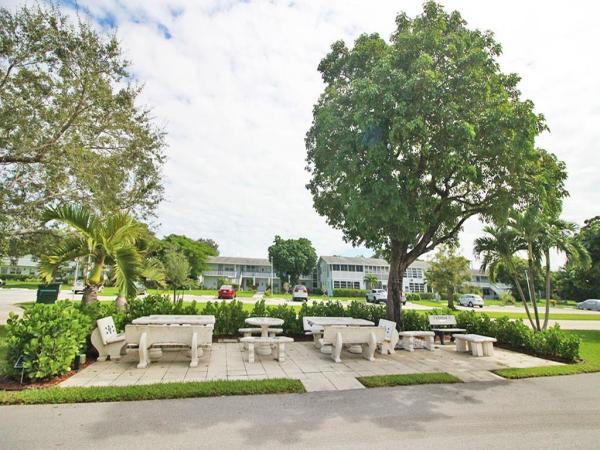 Farnham, 3011 Farnham N, Deerfield Beach, Florida 33442, image 1