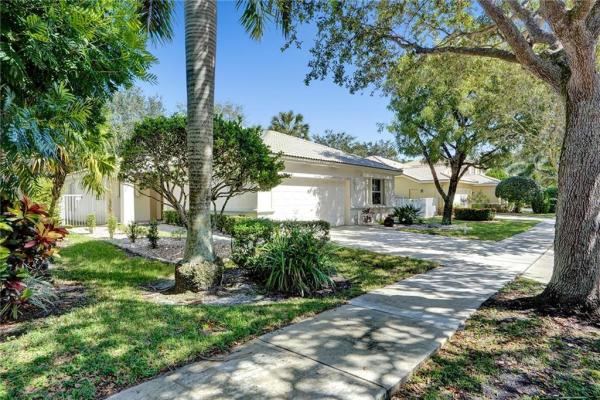 Lake St Croix At Indigo Lakes, 5305 NW 49th St, Coconut Creek, Florida 33073, image 1